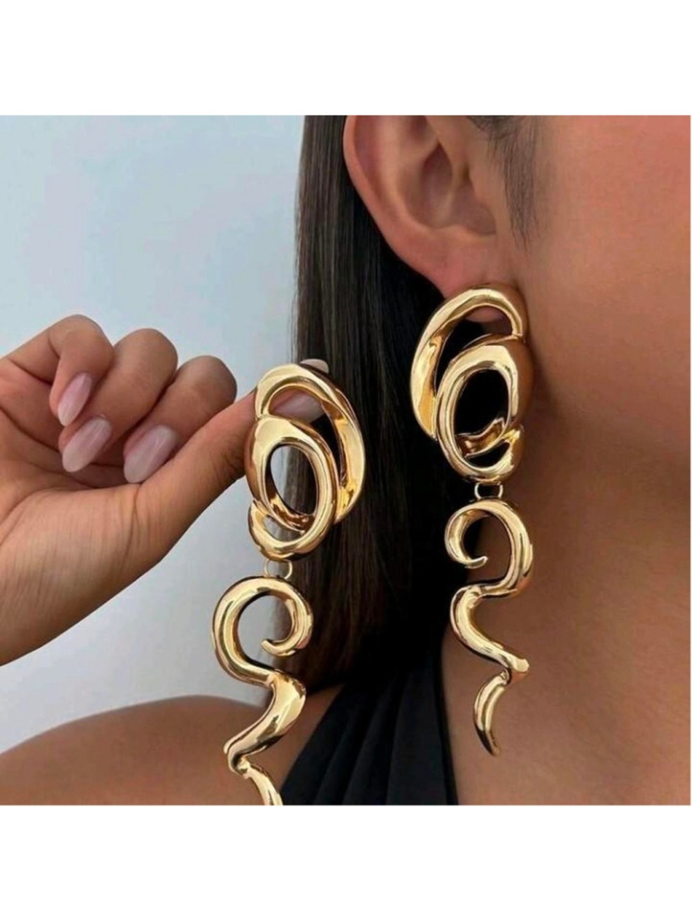 Big statment earrings